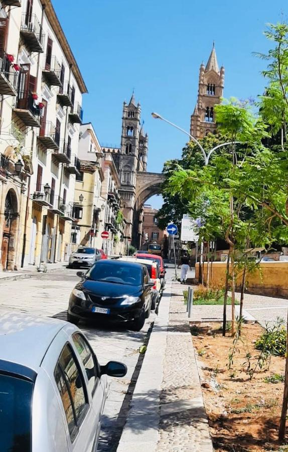 A Due Passi Dalla Cattedrale Διαμέρισμα Παλέρμο Εξωτερικό φωτογραφία